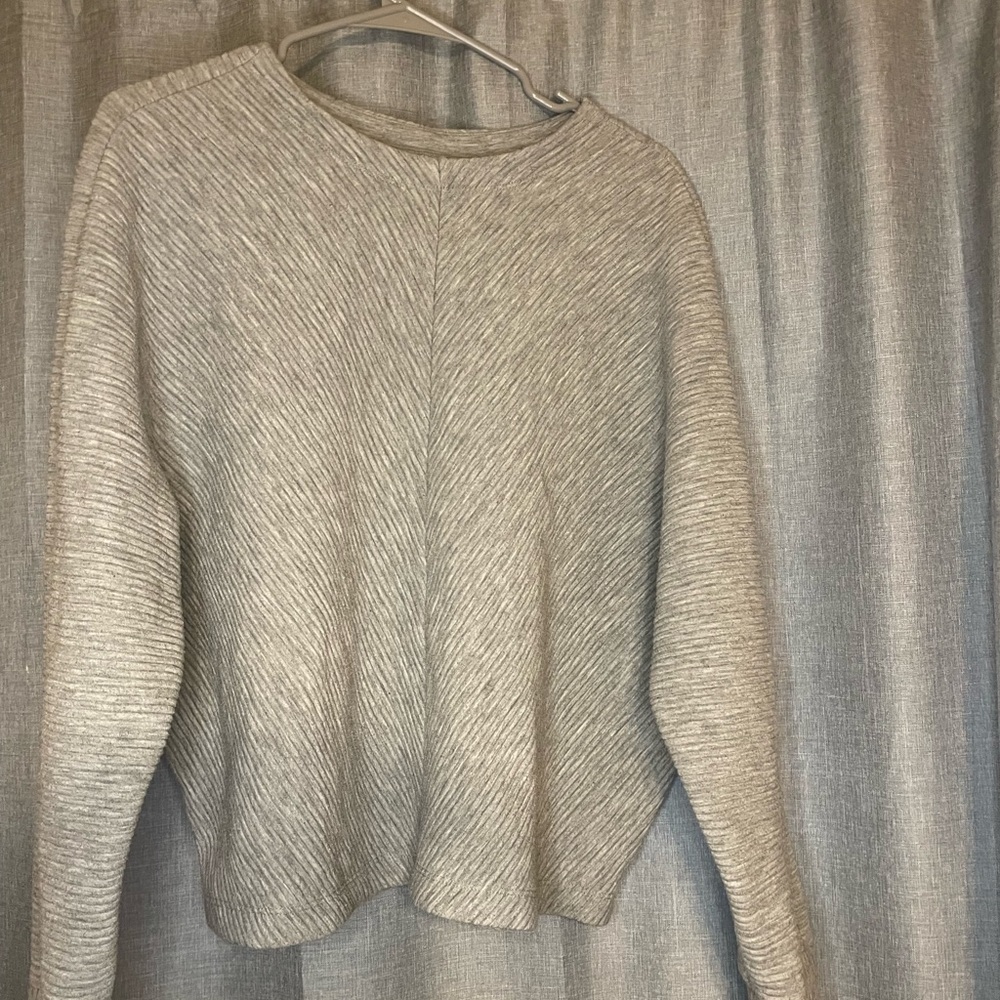 Gray Cropped Sweater